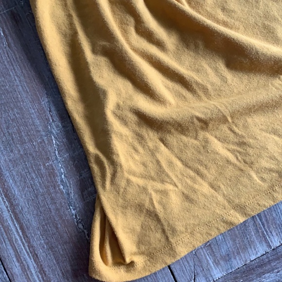 Old navy tank top gold with macrame detail - Picture 3 of 4